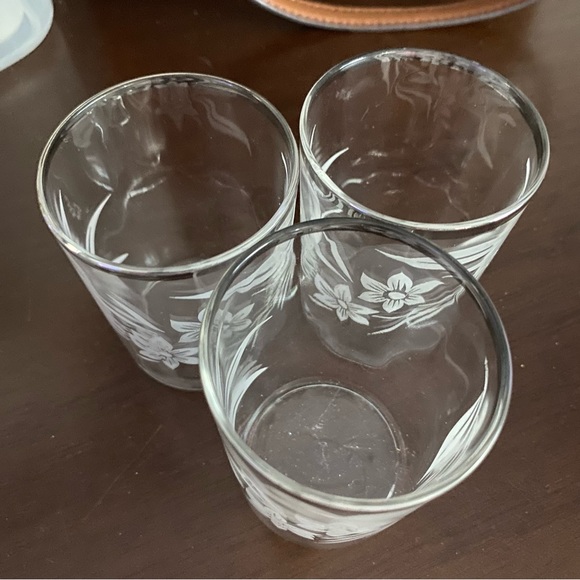 Vintage Drinkware - Picture 4 of 4